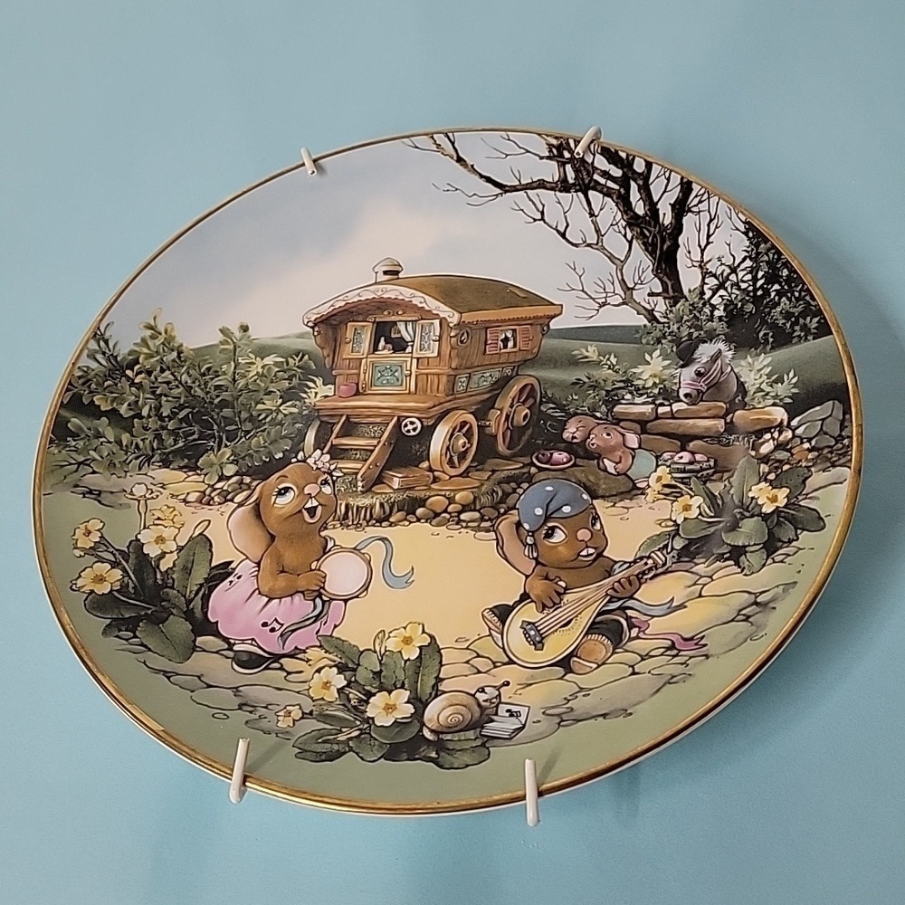 Limited Edition 7500 PenDelfin Caravan by Doreen Noel Roberts Plate